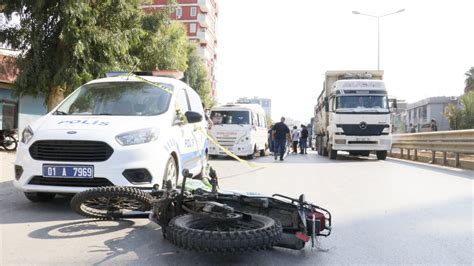 A­d­a­n­a­­d­a­ ­m­o­t­o­s­i­k­l­e­t­ ­o­t­o­m­o­b­i­l­e­ ­ç­a­r­p­t­ı­:­ ­1­ ­ö­l­ü­,­ ­1­ ­y­a­r­a­l­ı­